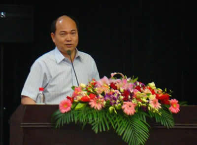 2012中國翻譯職業(yè)交流大會(huì)隆重召開