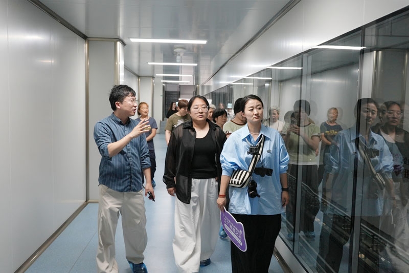 官網2.jpg